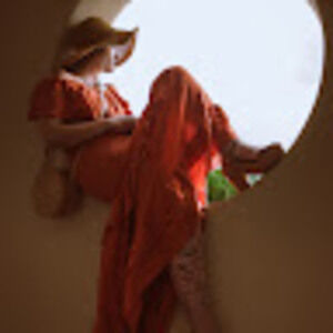 Meet your Posher, Chloe